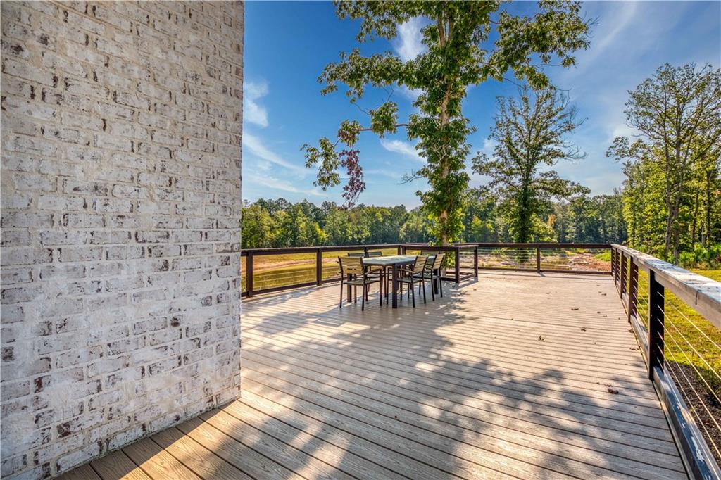 692 Hutchins Wolfskin Road Stephens GA 30667