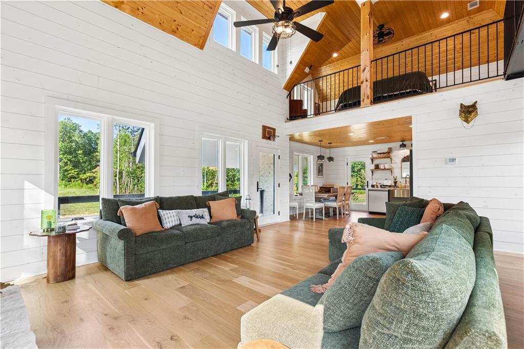 692 Hutchins Wolfskin Road Stephens GA 30667