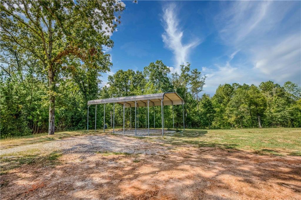 692 Hutchins Wolfskin Road Stephens GA 30667