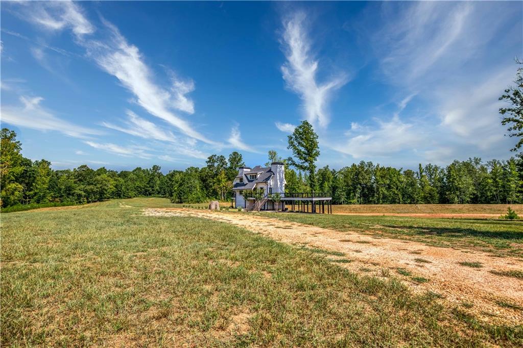 692 Hutchins Wolfskin Road Stephens GA 30667