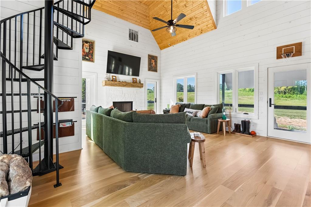 692 Hutchins Wolfskin Road Stephens GA 30667