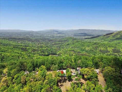 1488 Walnut Ridge Ellijay GA 30536