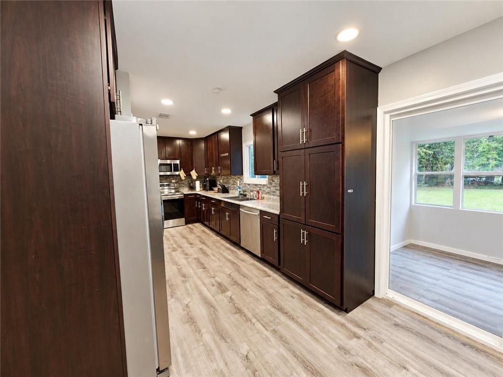 208 Bedivere Warner Robins GA 31093