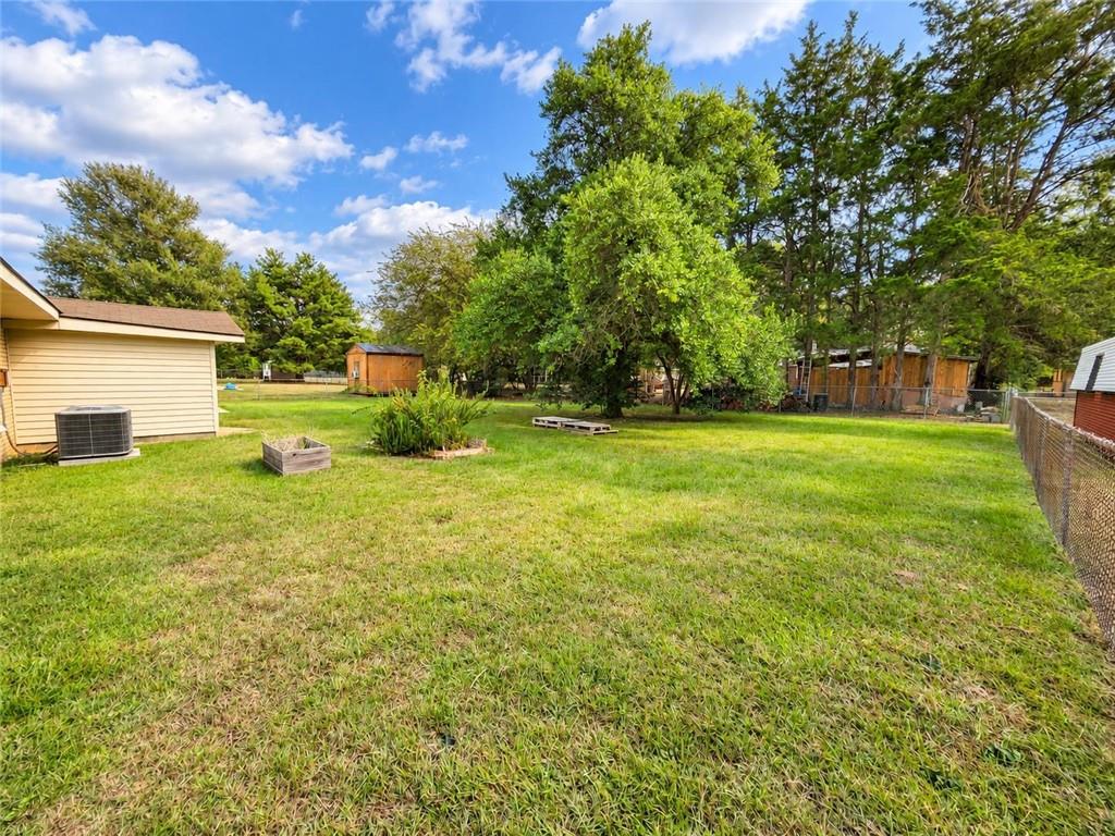 208 Bedivere Warner Robins GA 31093