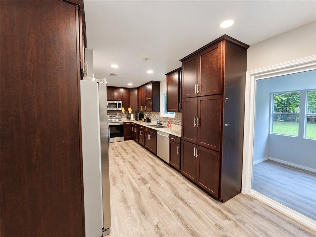 208 Bedivere Warner Robins GA 31093
