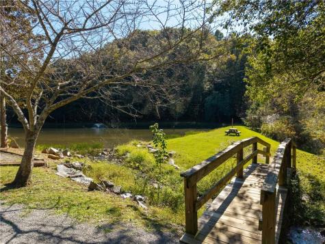 351 Nexus Drive Ellijay GA 30540