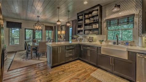 559 Overlook Trail Blue Ridge GA 30513
