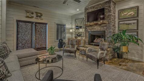 559 Overlook Trail Blue Ridge GA 30513