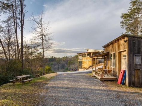 21 Riverview Circle Blue Ridge GA 30513