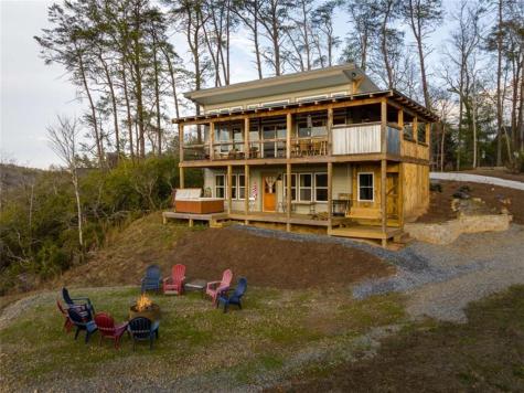 21 Riverview Circle Blue Ridge GA 30513