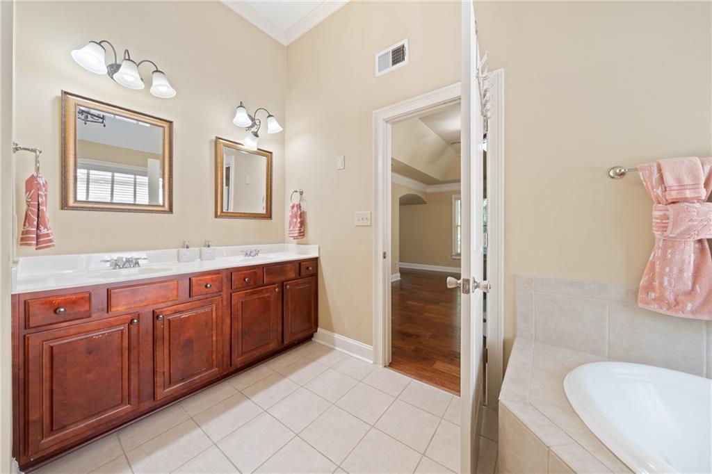 4095 Hill House Road SW Smyrna GA 30082