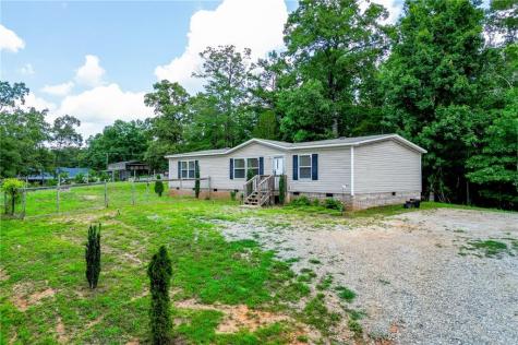 526 Silver Falls Road Cleveland GA 30528
