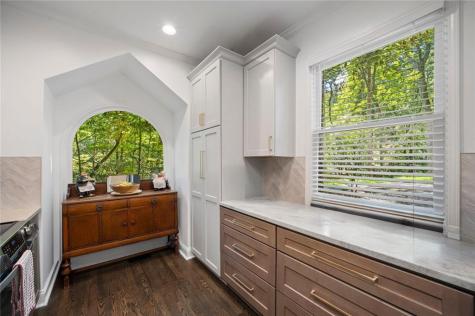 65 Red Oak Point Jasper GA 30143
