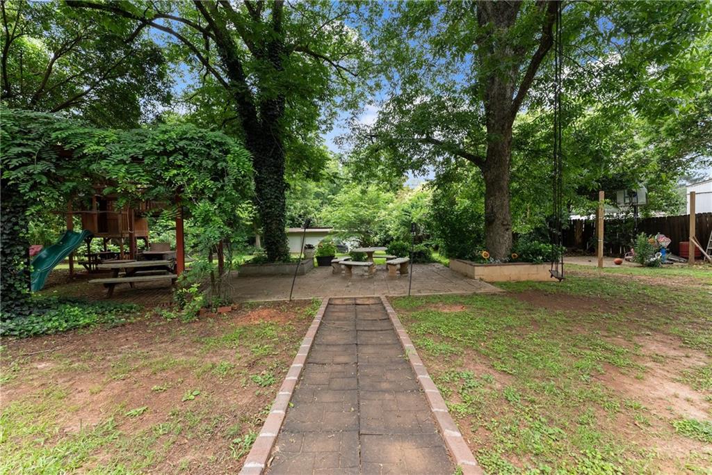 157 Glendale Heights Winterville GA 30683