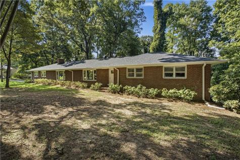 187 Hilltop Street Cleveland GA 30528