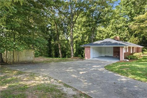187 Hilltop Street Cleveland GA 30528