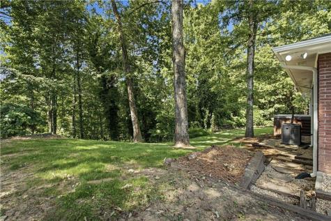 187 Hilltop Street Cleveland GA 30528