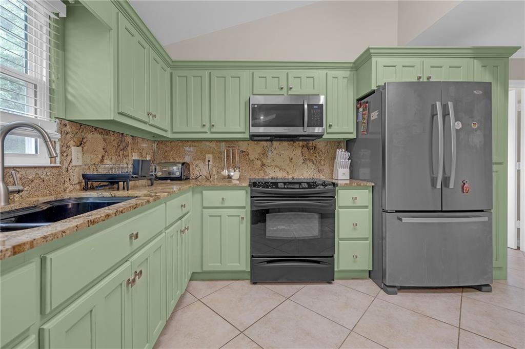 2694 Elmhurst Court Kennesaw GA 30152