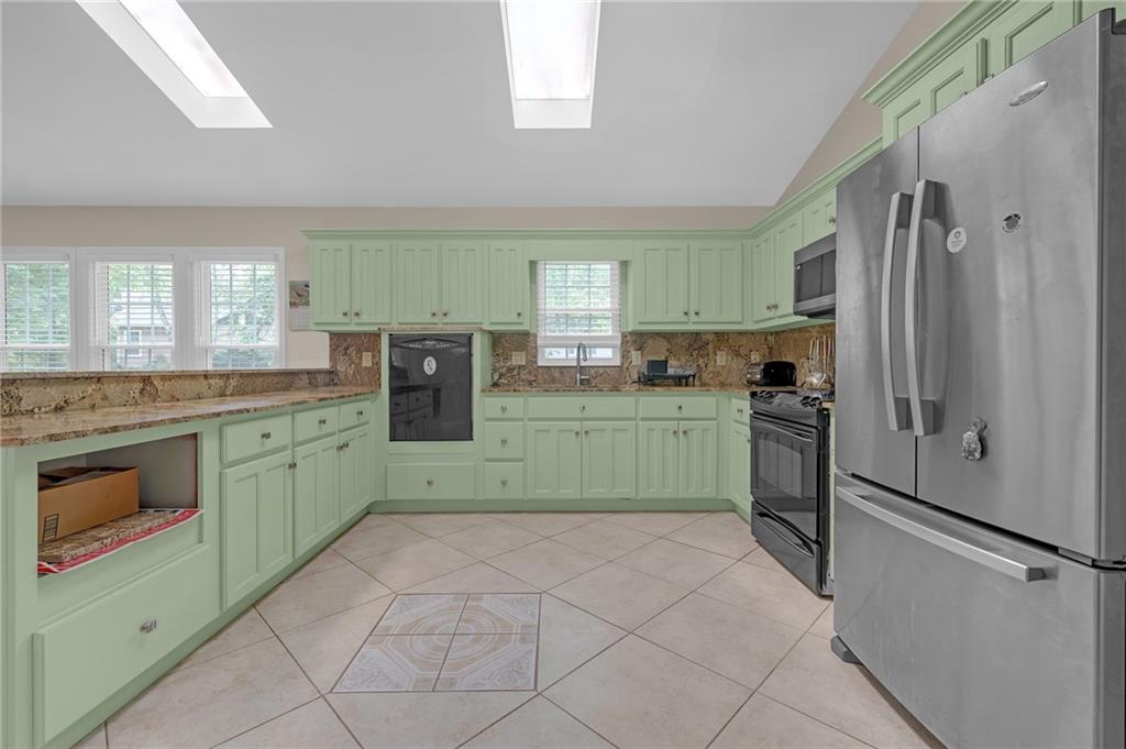 2694 Elmhurst Court Kennesaw GA 30152