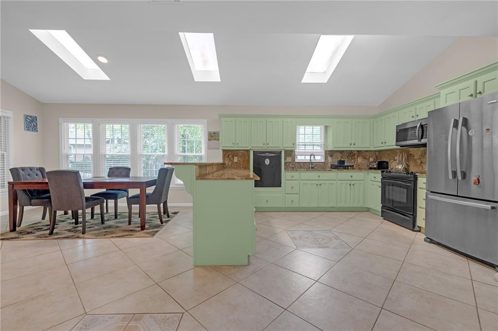2694 Elmhurst Court Kennesaw GA 30152