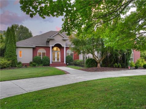 4165 Asheland Cove Drive Young Harris GA 30582