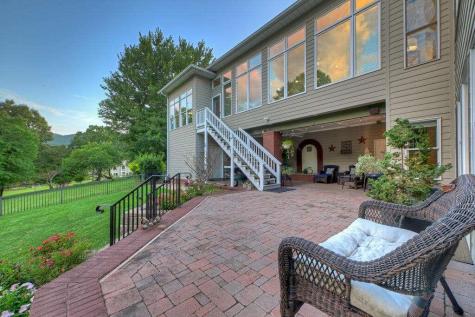 4165 Asheland Cove Drive Young Harris GA 30582