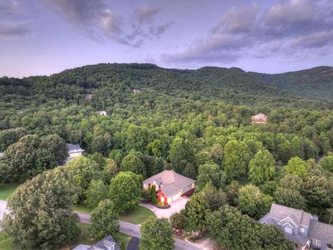 4165 Asheland Cove Drive Young Harris GA 30582