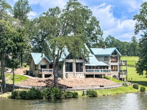 201 Mountainside Parkway Ellijay GA 30536