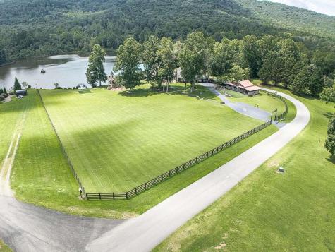 201 Mountainside Parkway Ellijay GA 30536