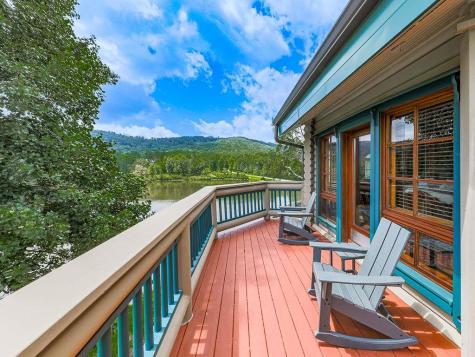 201 Mountainside Parkway Ellijay GA 30536