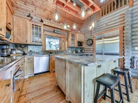 201 Mountainside Parkway Ellijay GA 30536