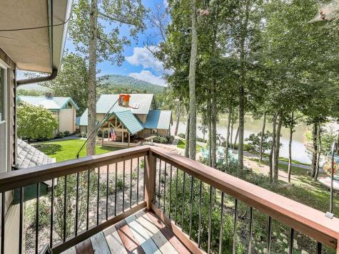 201 Mountainside Parkway Ellijay GA 30536