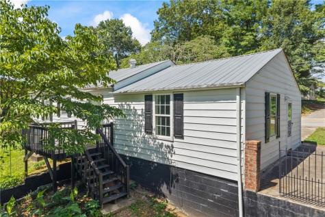 167 South Street Cornelia GA 30531