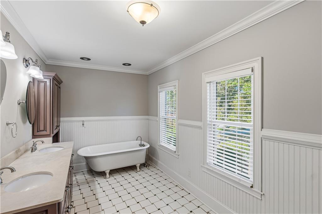 255 Head Avenue Tallapoosa GA 30176