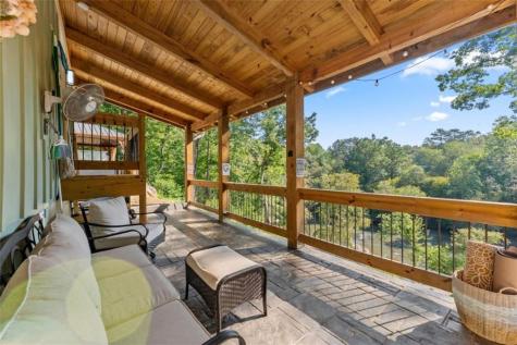 554 Stearns Street Cleveland GA 30528
