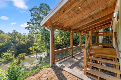 554 Stearns Street Cleveland GA 30528