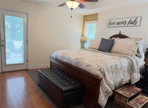 227 Clarkesville Heights Clarkesville GA 30523