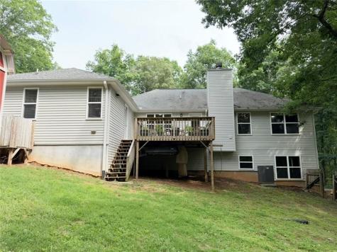 227 Clarkesville Heights Clarkesville GA 30523