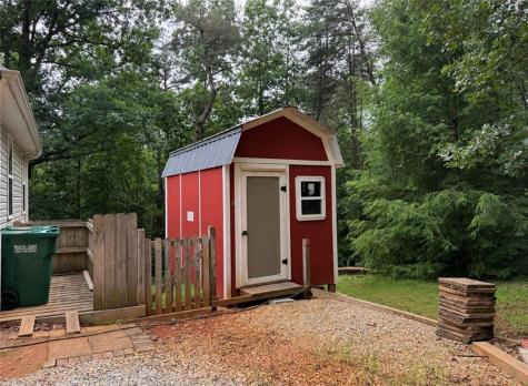 227 Clarkesville Heights Clarkesville GA 30523
