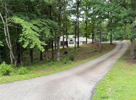 227 Clarkesville Heights Clarkesville GA 30523