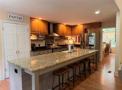 227 Clarkesville Heights Clarkesville GA 30523