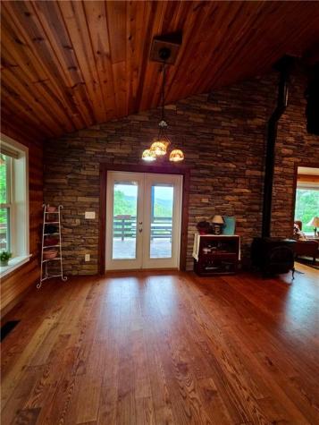 32 Ivey Ridge Road Suches GA 30572