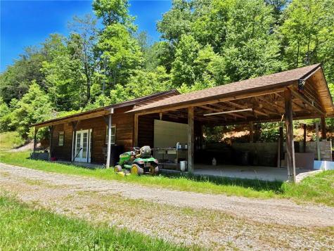 32 Ivey Ridge Road Suches GA 30572