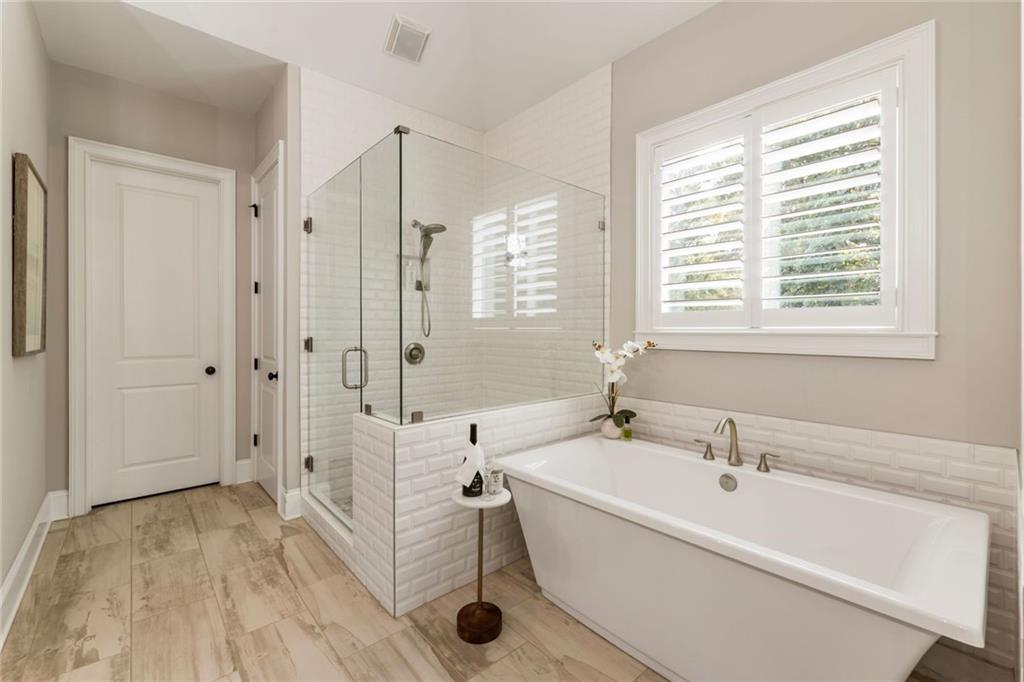 7559 Bates Drive Alpharetta GA 30004