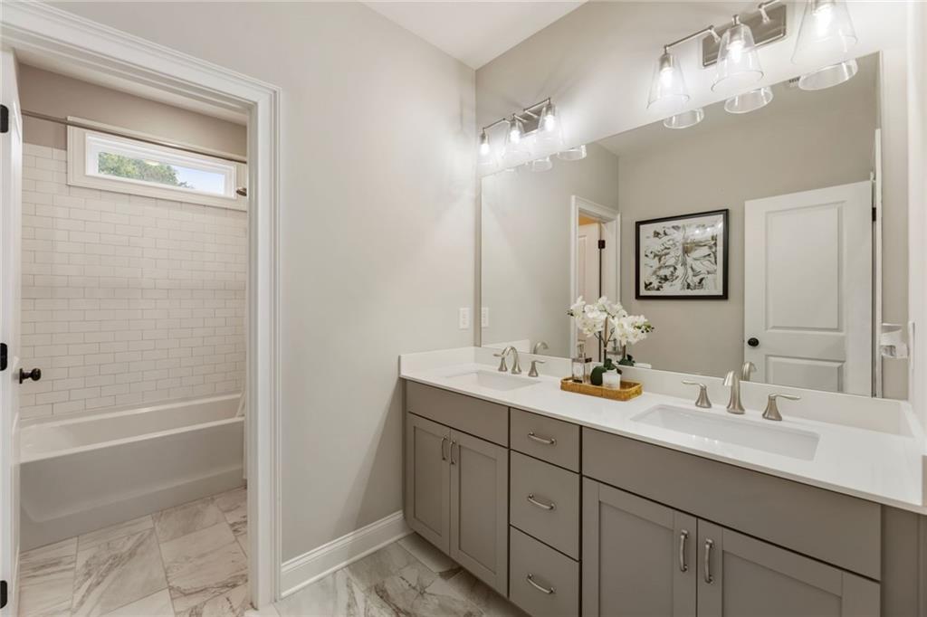 7559 Bates Drive Alpharetta GA 30004