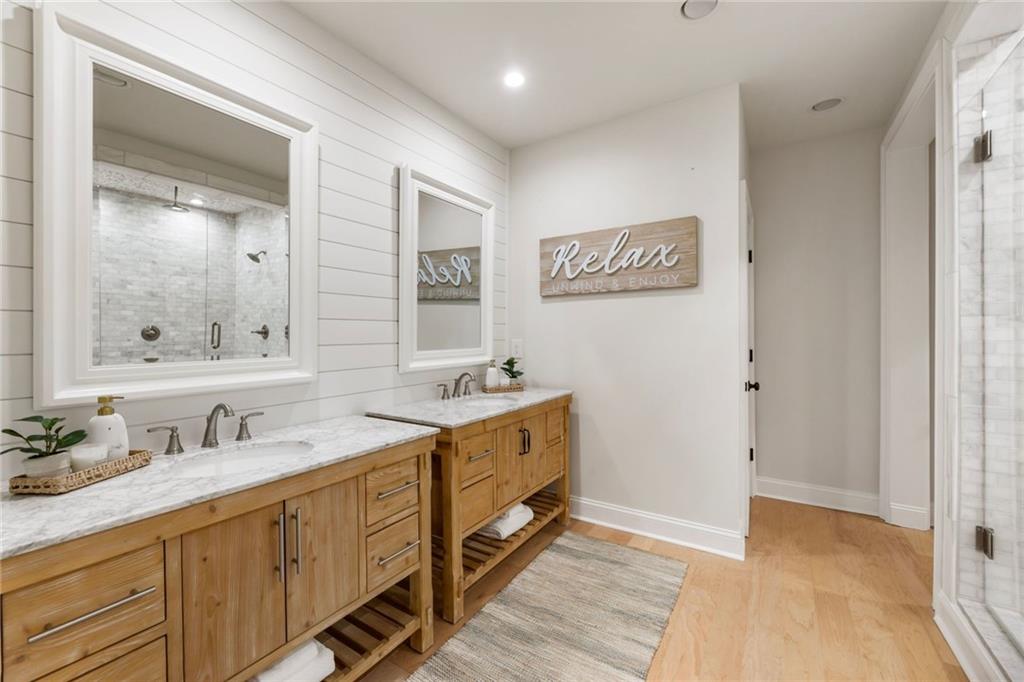 7559 Bates Drive Alpharetta GA 30004