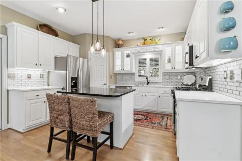 52 Swallow Point Big Canoe GA 30143