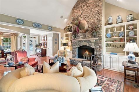 712 Wedgewood Drive Big Canoe GA 30143