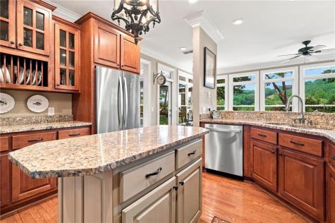712 Wedgewood Drive Big Canoe GA 30143