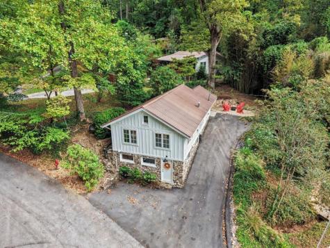 762 Valley Street Clayton GA 30525